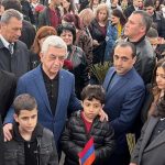 Սերժ Սարգսյանը հարգանքի տուրք է մատուցել Հայոց ցեղասպանության զոհերի հիշատակին